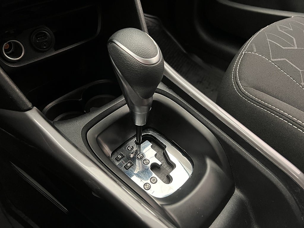 Vehicle Image 21