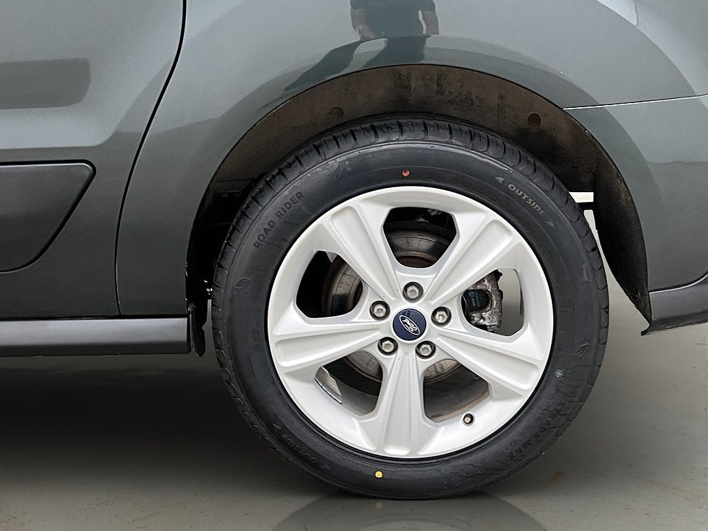 Vehicle Image 30