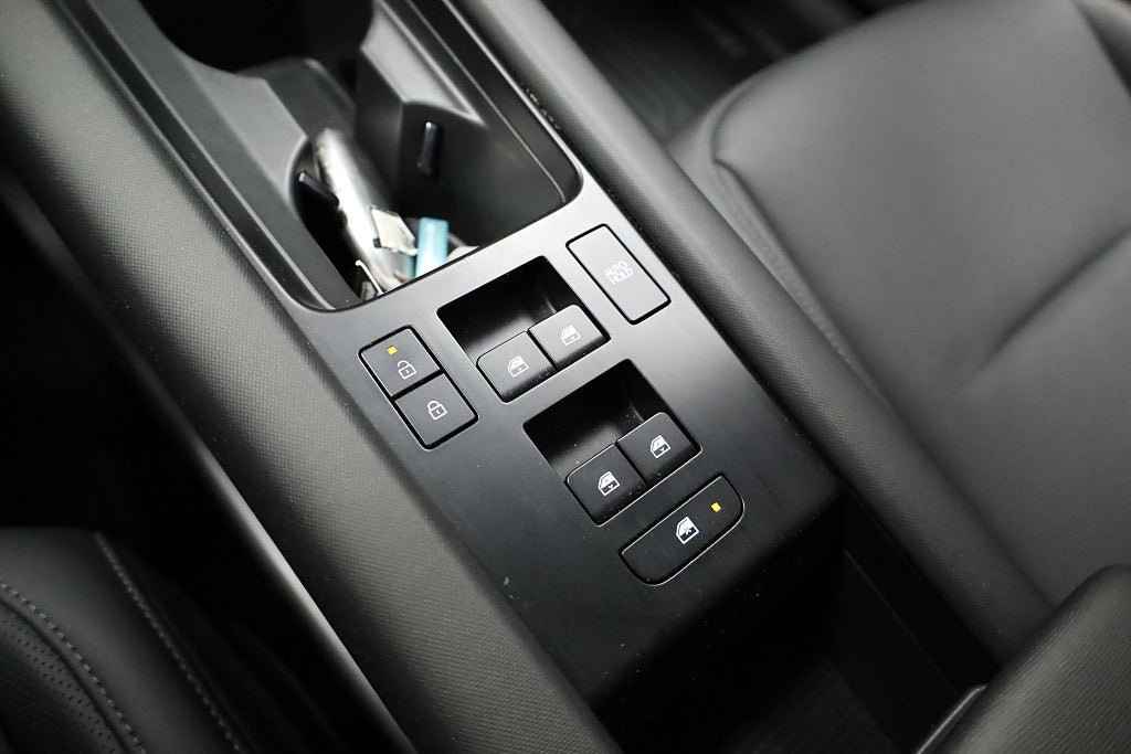 Vehicle Image 24