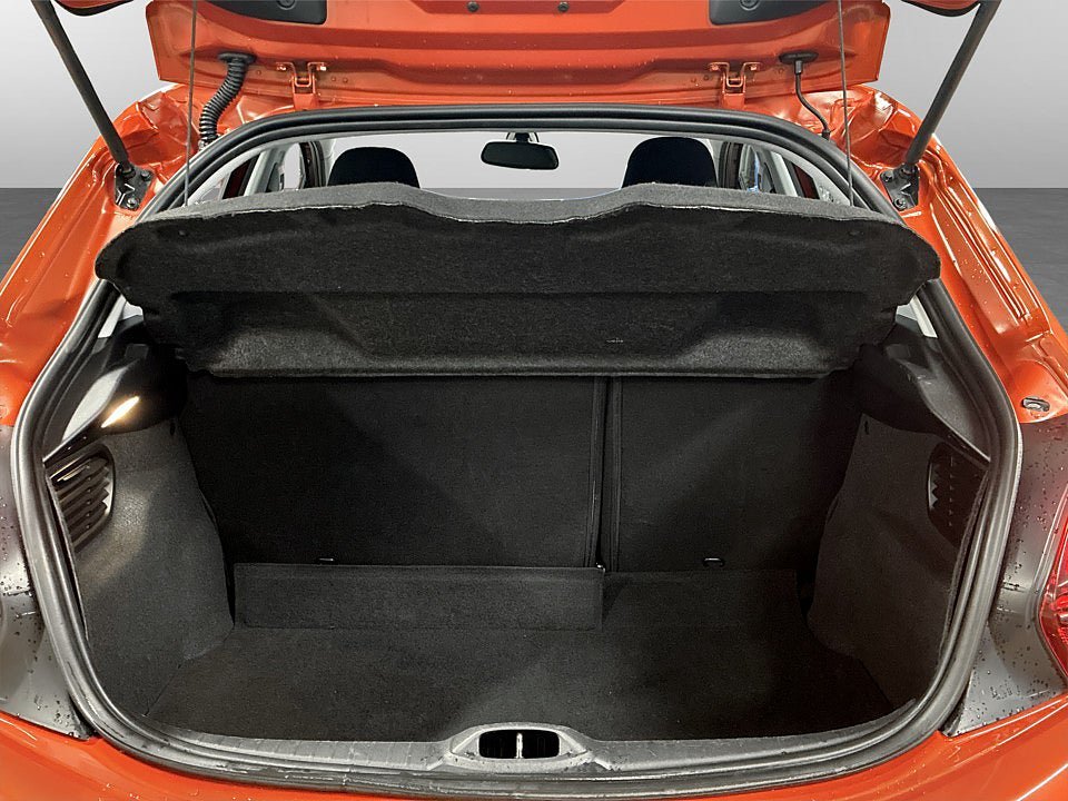 Vehicle Image 19