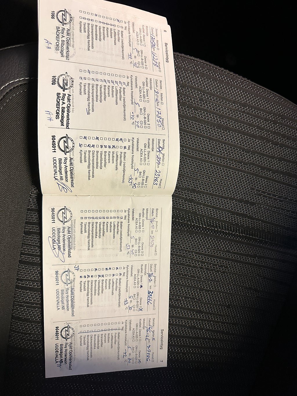 Vehicle Image 15