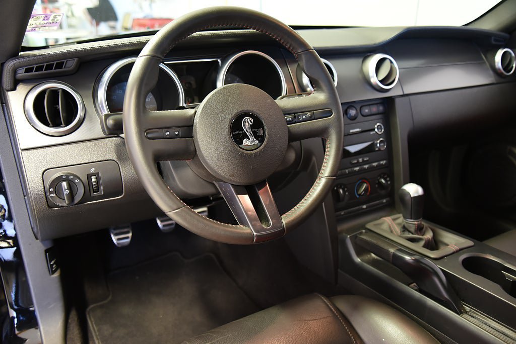 Vehicle Image 23
