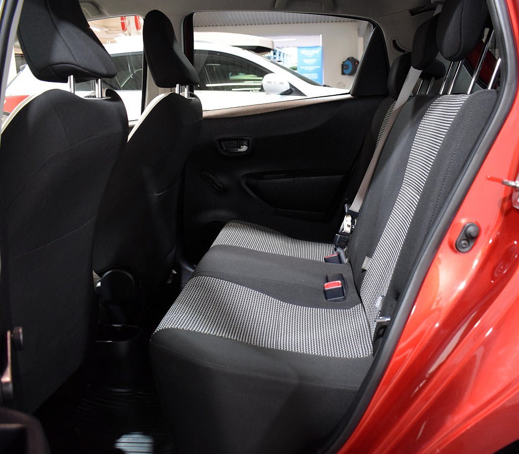 Vehicle Image 15