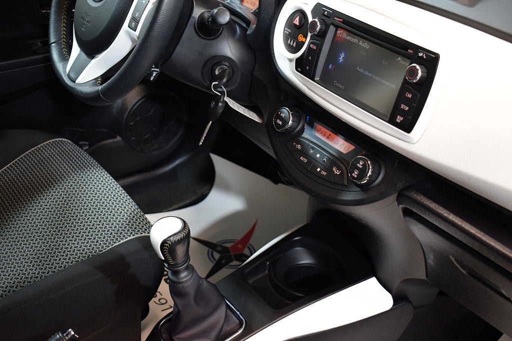 Vehicle Image 19