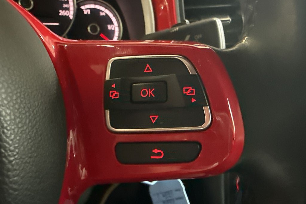 Vehicle Image 24