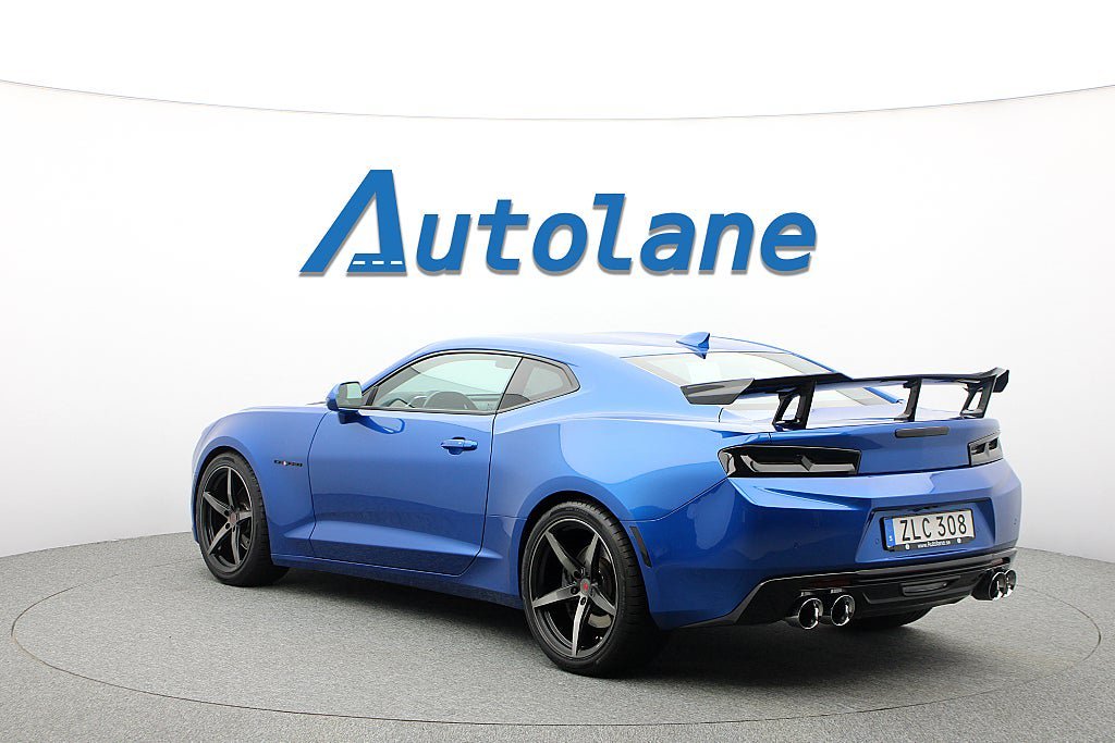 Vehicle Image 6
