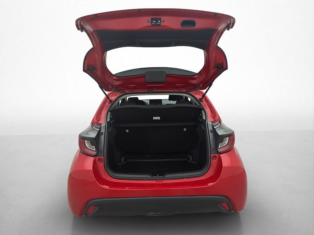 Vehicle Image 10