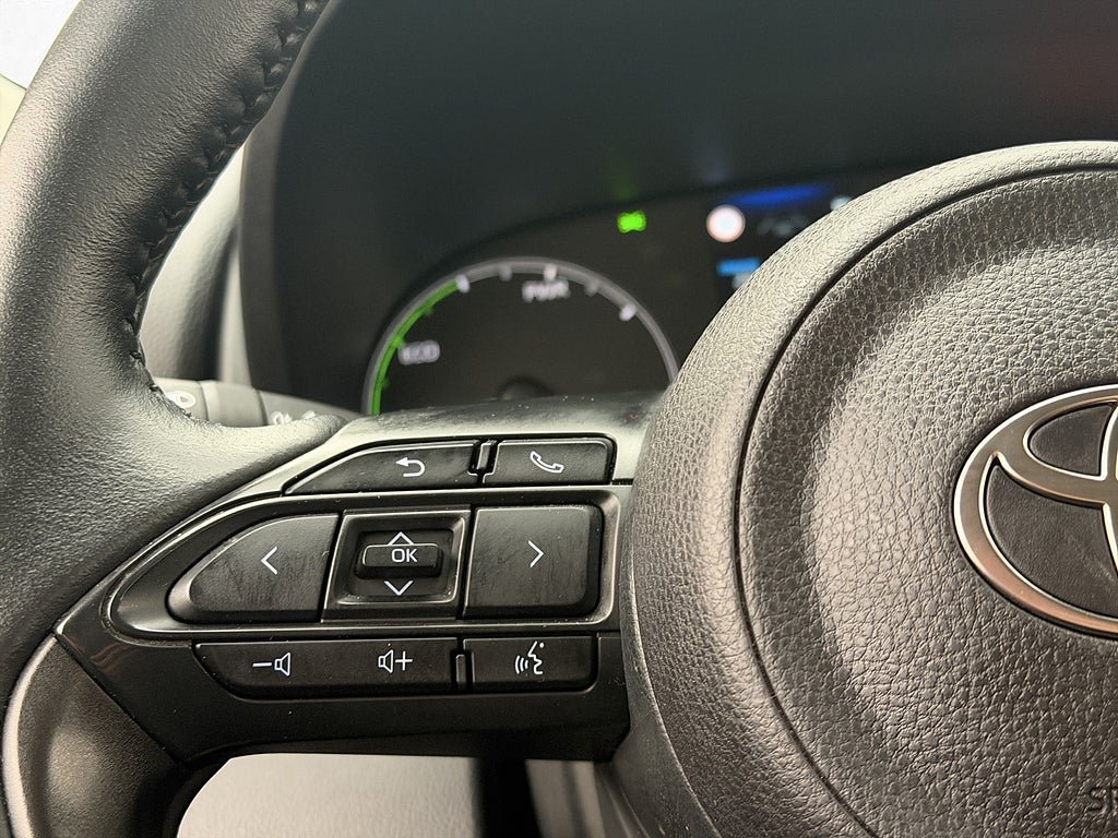 Vehicle Image 17