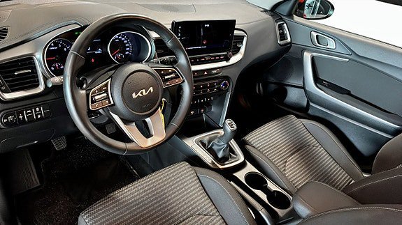 Vehicle Image 12