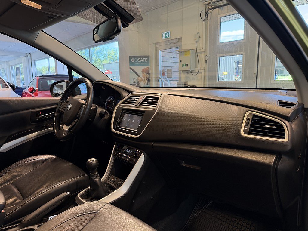 Vehicle Image 9