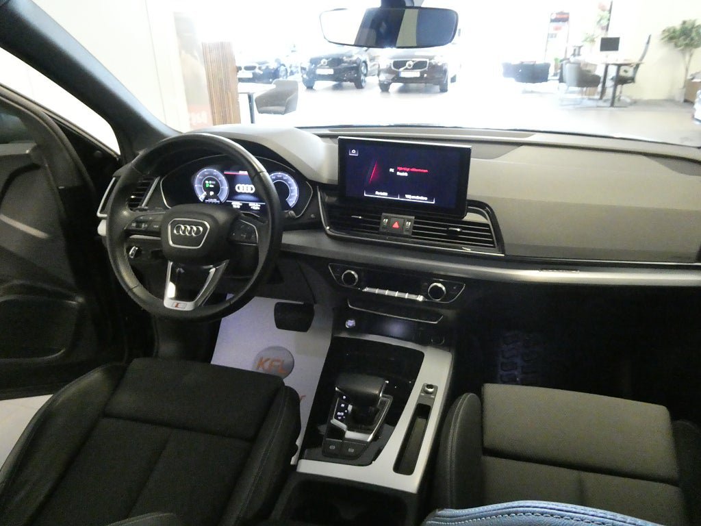 Vehicle Image 18