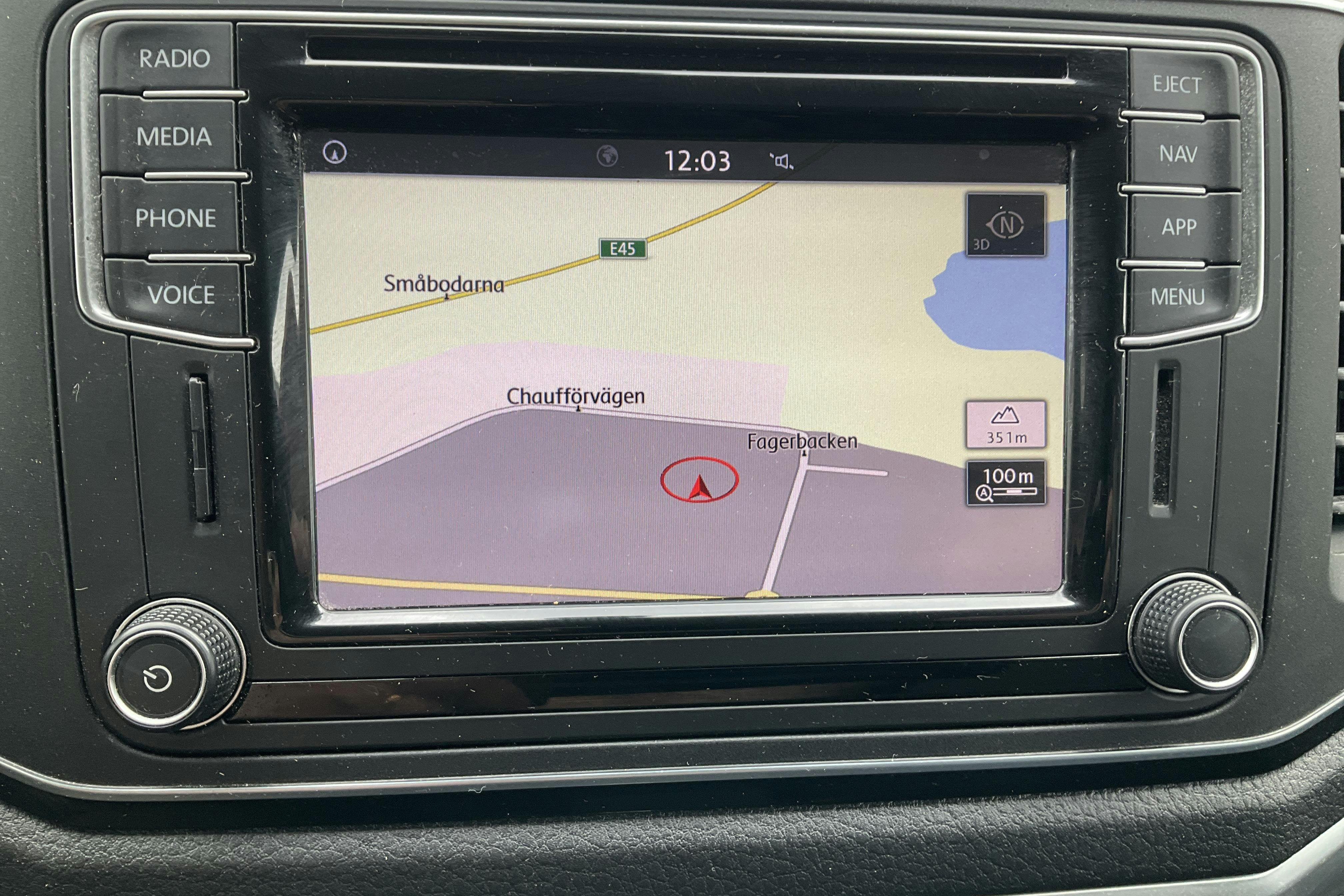 Vehicle Image 12