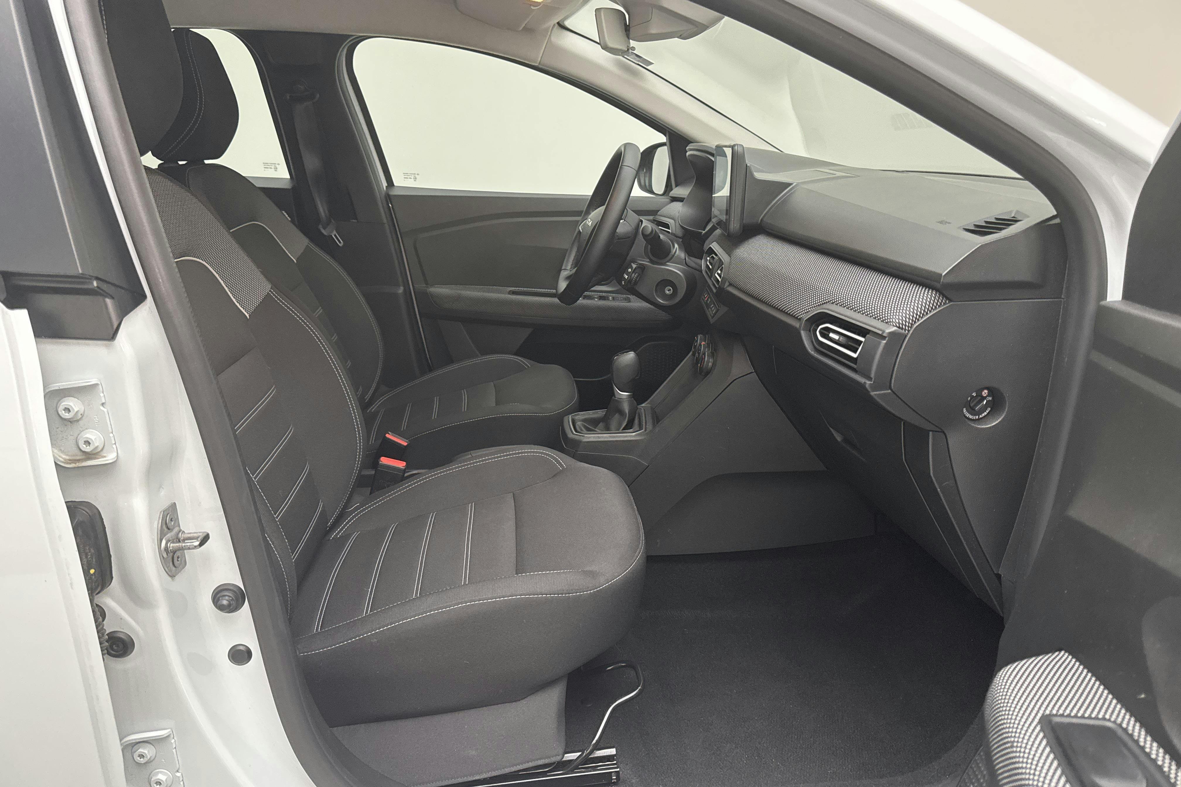 Vehicle Image 7