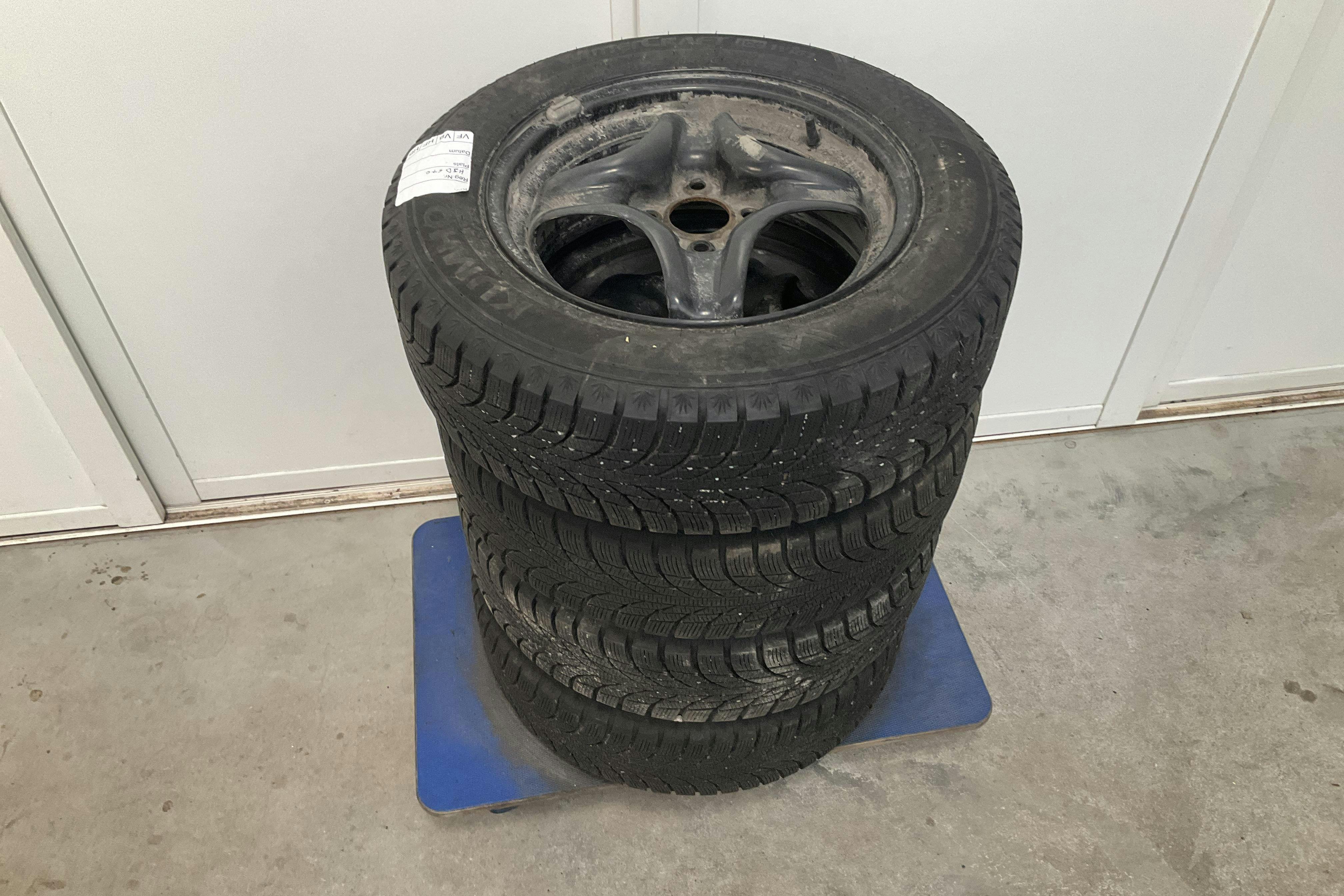 Vehicle Image 13