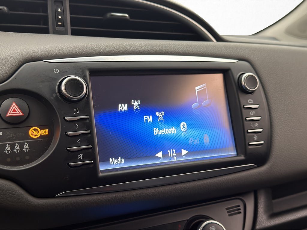 Vehicle Image 22