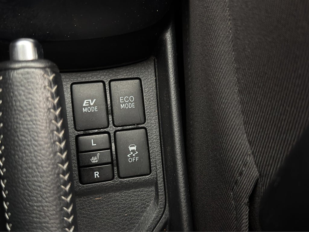 Vehicle Image 26