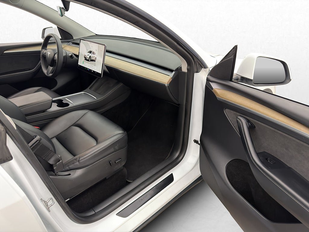Vehicle Image 19