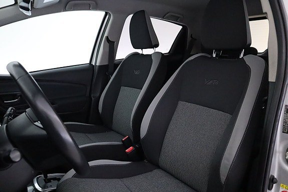 Vehicle Image 12