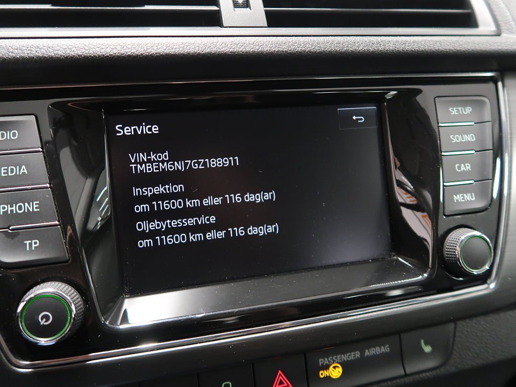 Vehicle Image 22
