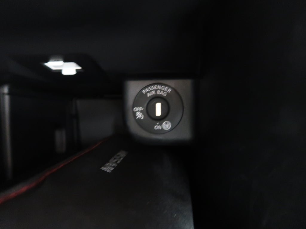 Vehicle Image 36