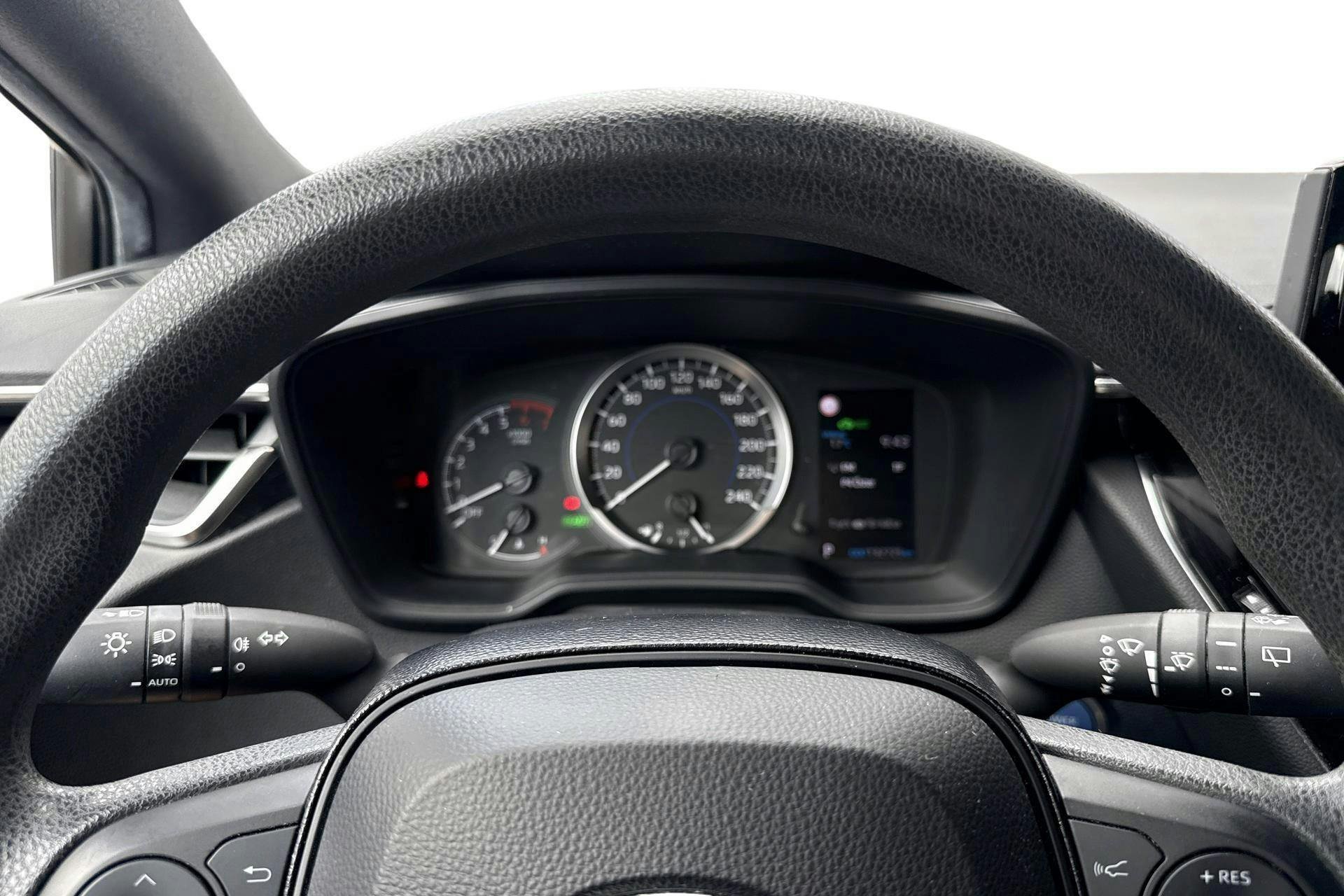 Vehicle Image 10