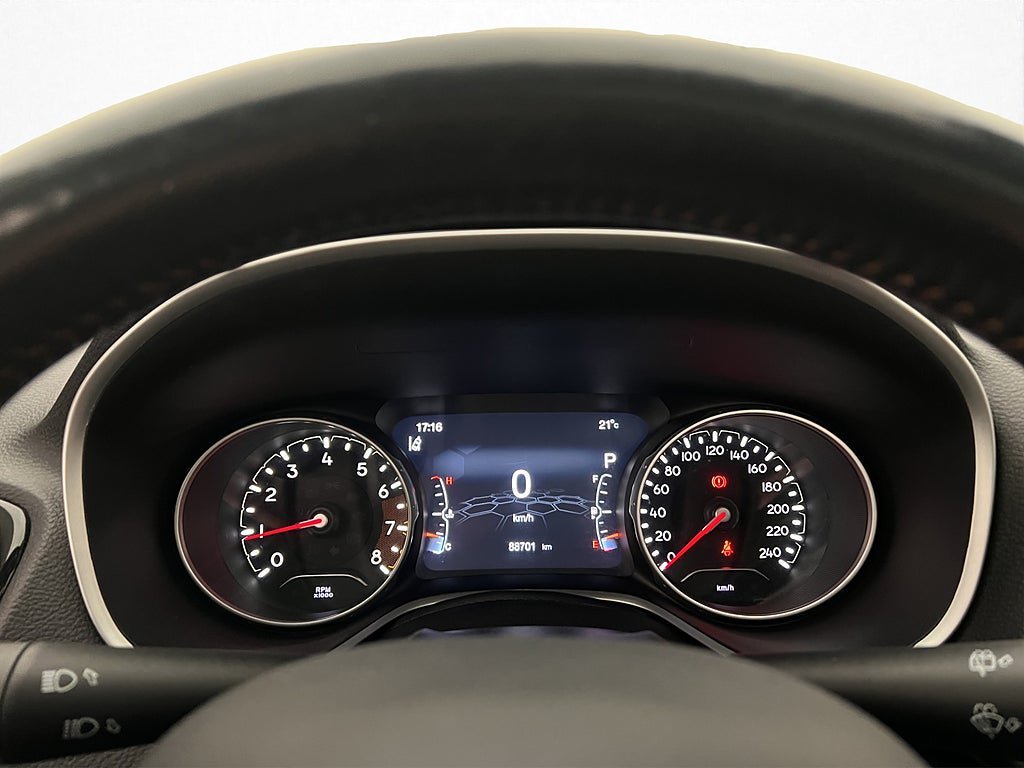 Vehicle Image 17