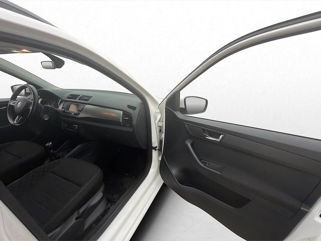 Vehicle Image 22