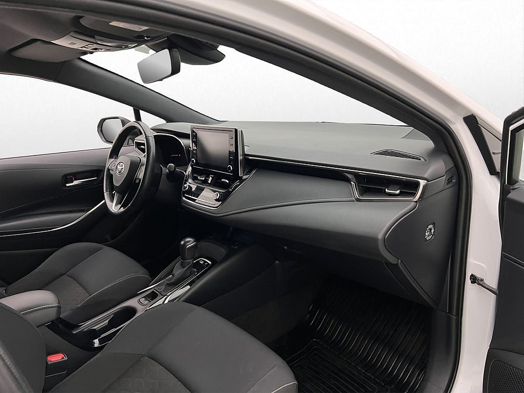 Vehicle Image 15