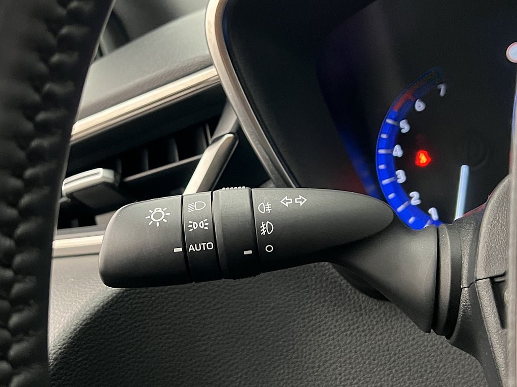 Vehicle Image 23