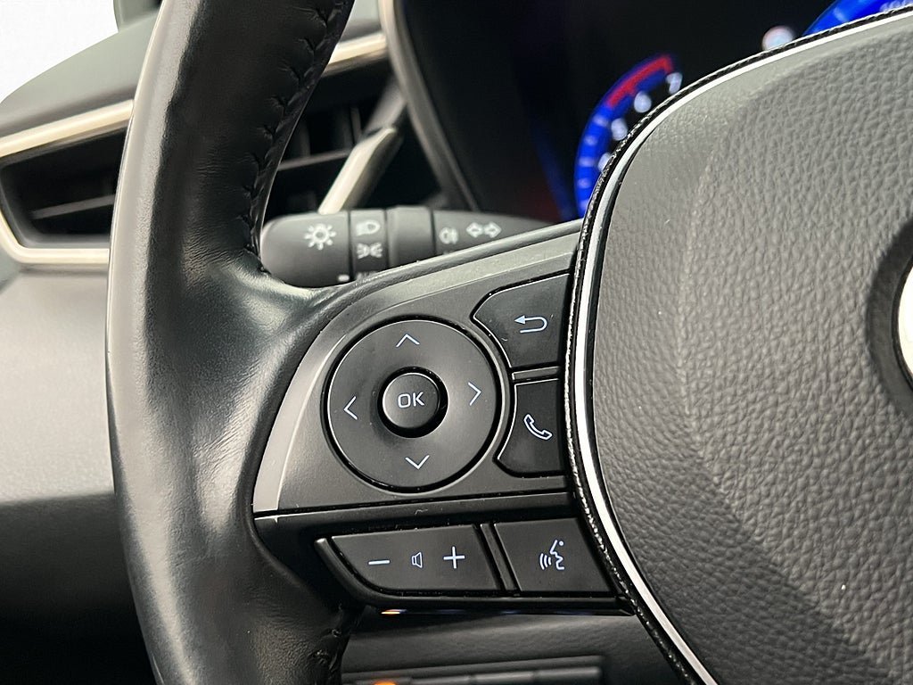 Vehicle Image 24