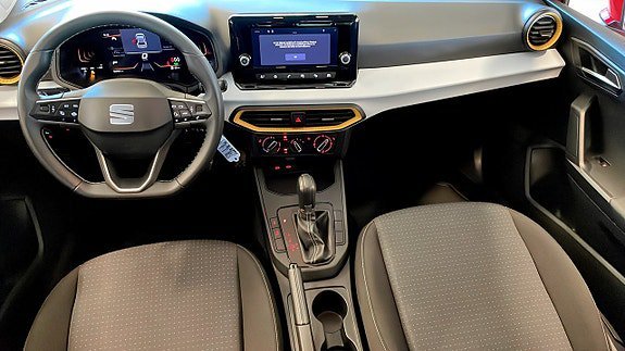 Vehicle Image 10