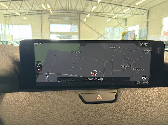 Vehicle Image 17