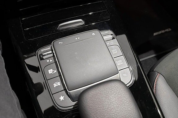 Vehicle Image 38