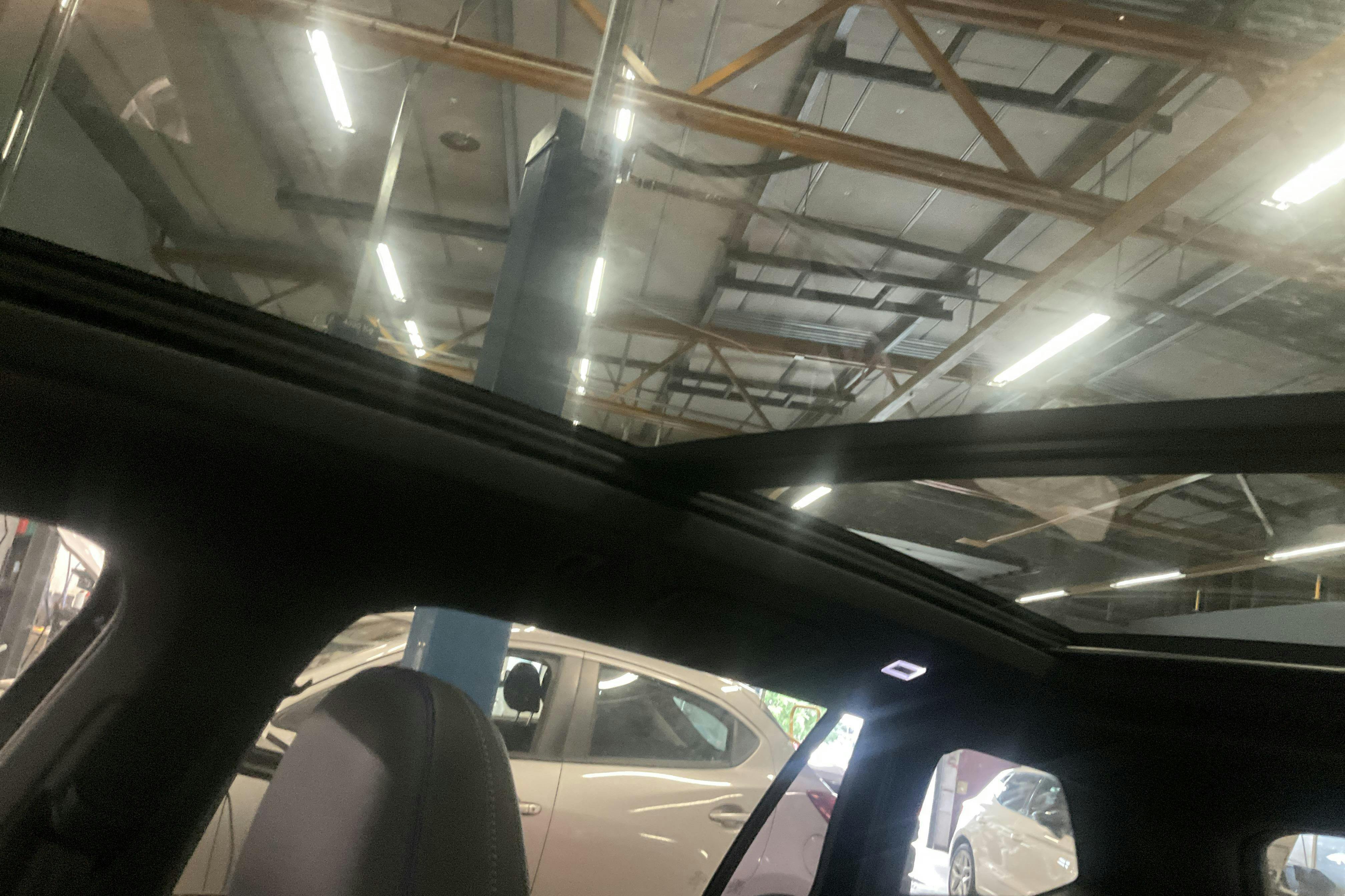 Vehicle Image 17