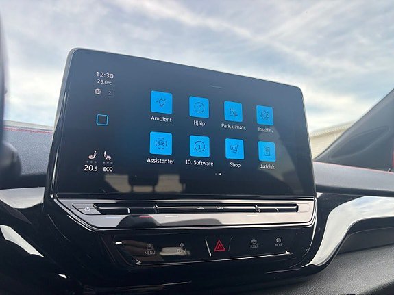 Vehicle Image 17