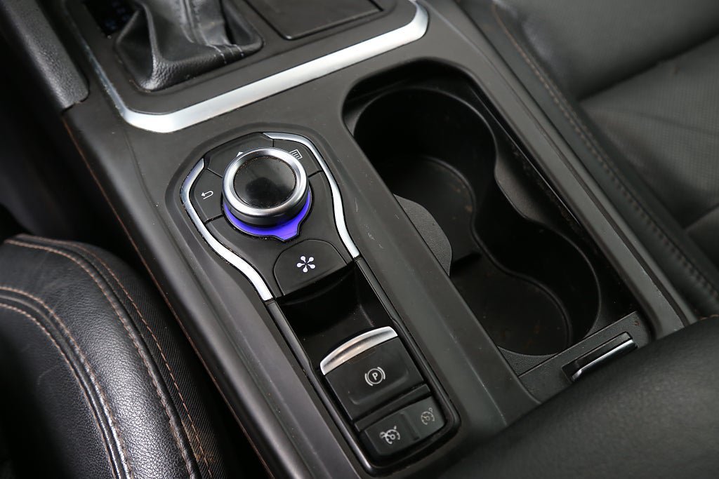 Vehicle Image 19
