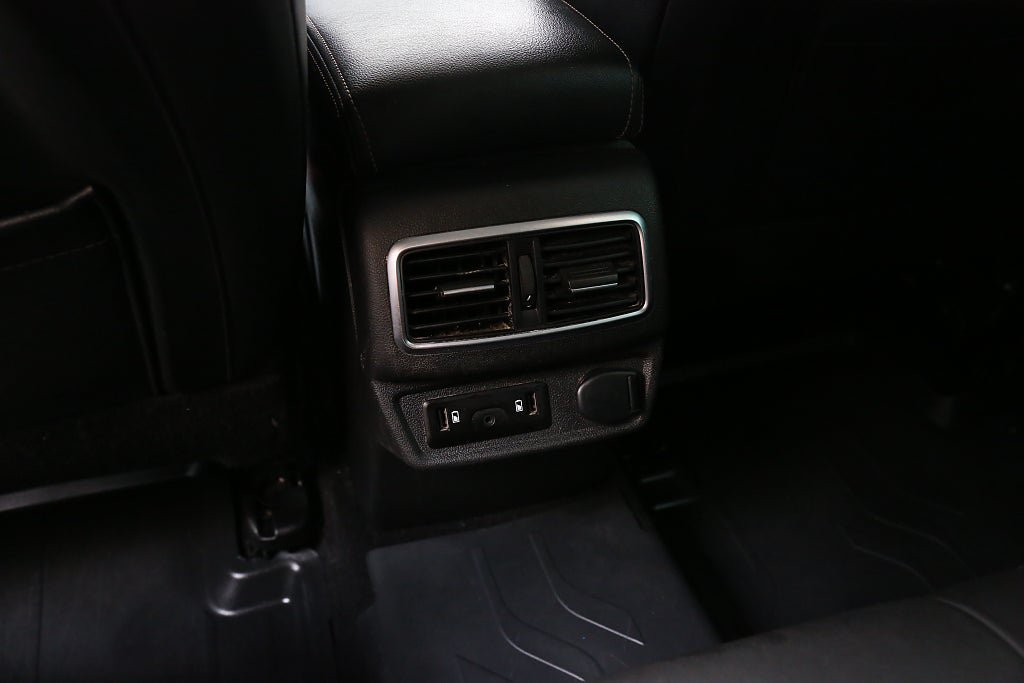 Vehicle Image 26