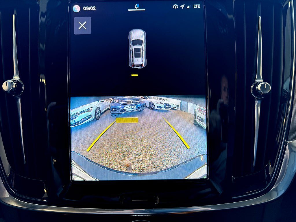 Vehicle Image 22