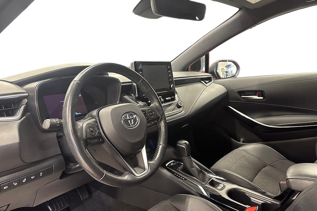Vehicle Image 8