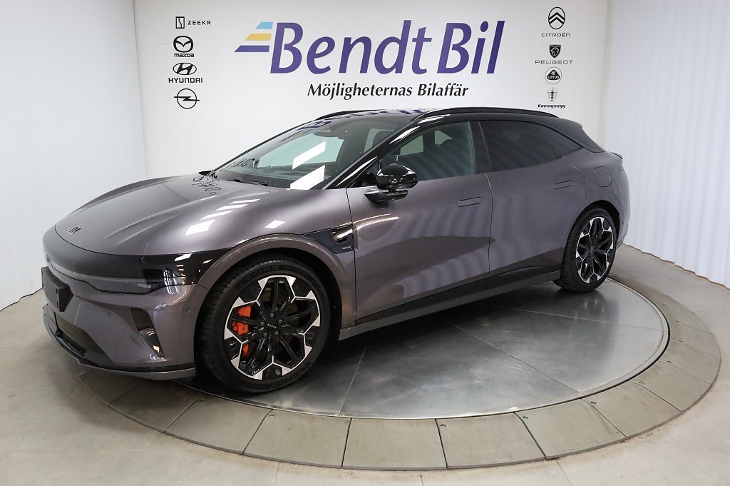 Vehicle Image 6