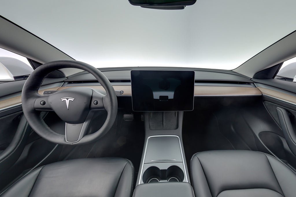 Vehicle Image 13