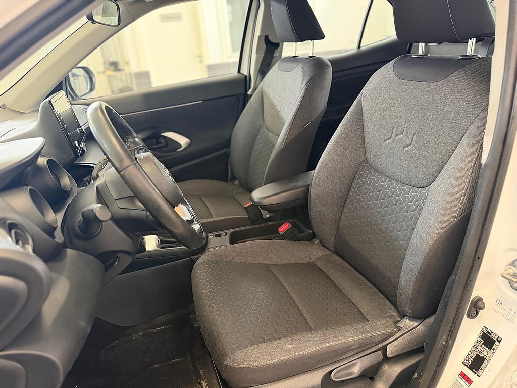 Vehicle Image 14