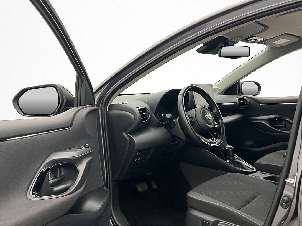 Vehicle Image 10