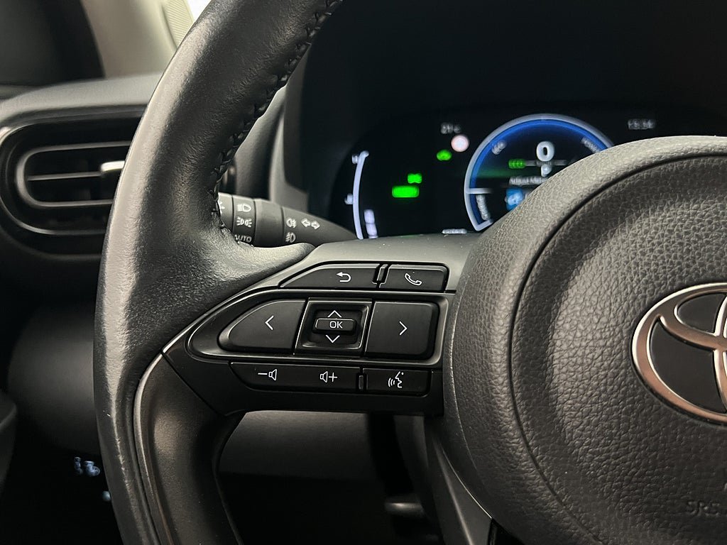 Vehicle Image 17