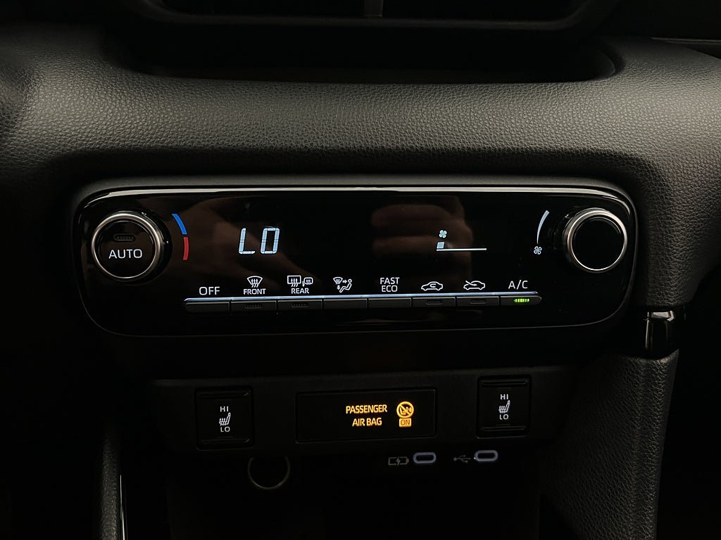 Vehicle Image 22