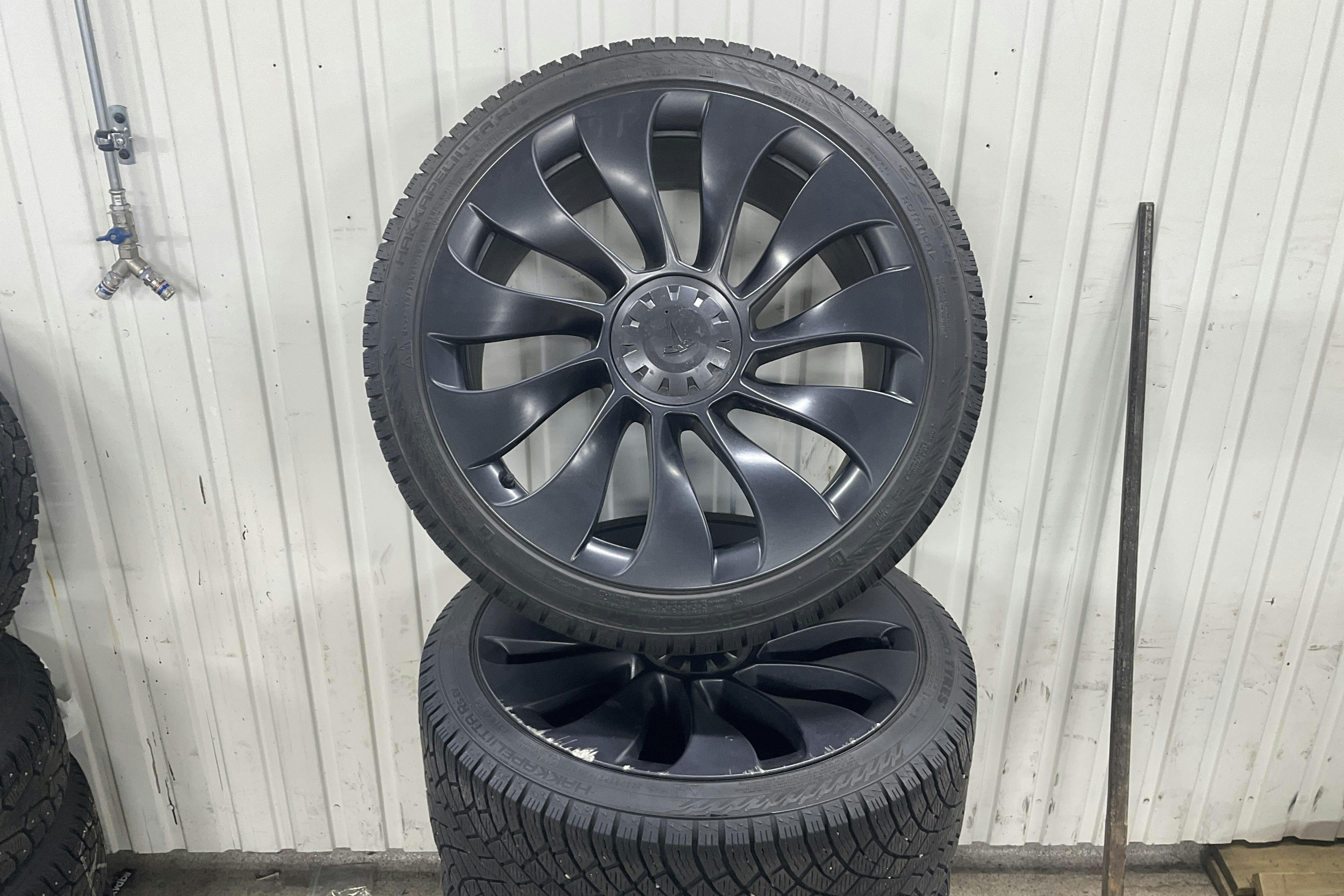 Vehicle Image 22
