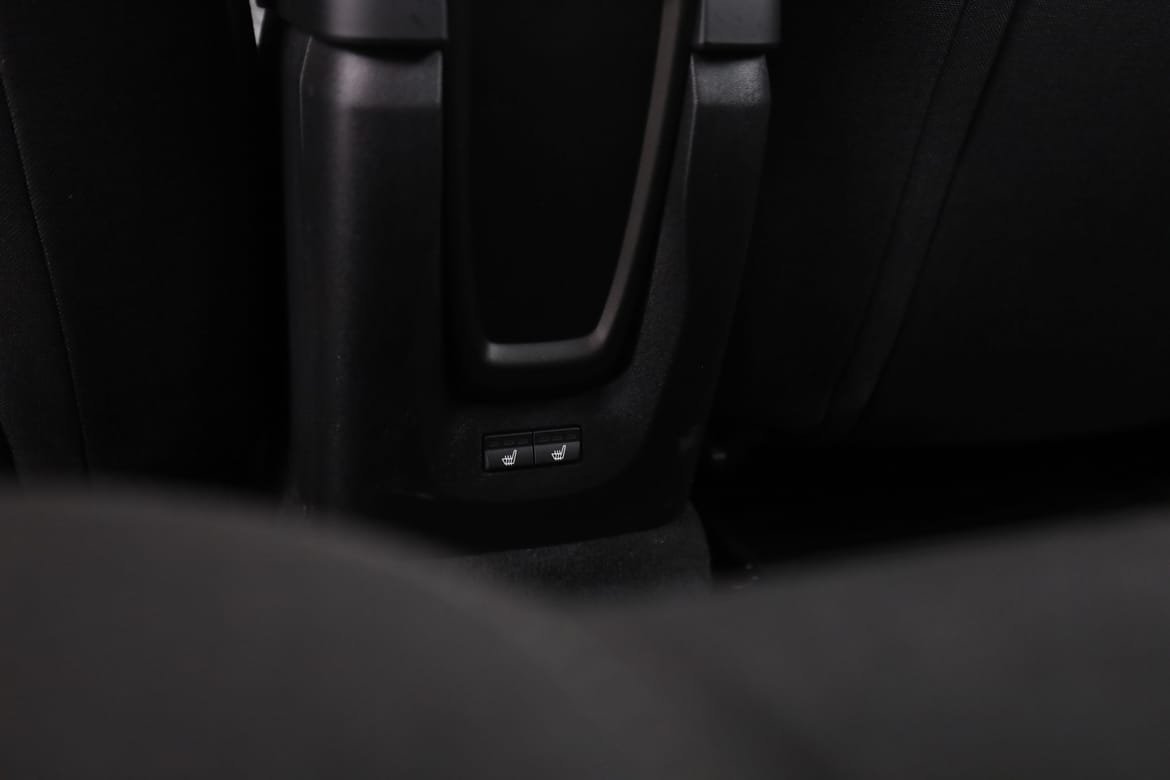 Vehicle Image 37
