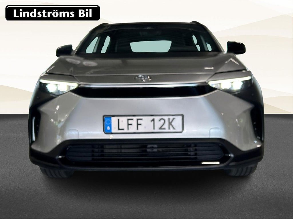 Vehicle Image 9