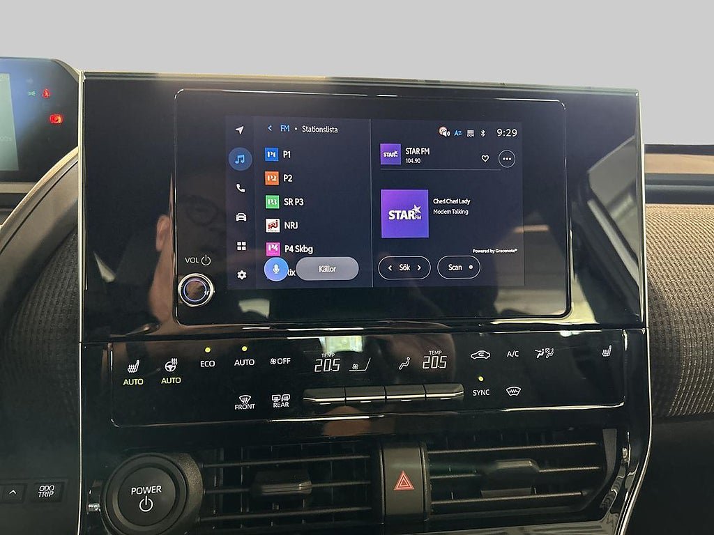 Vehicle Image 16