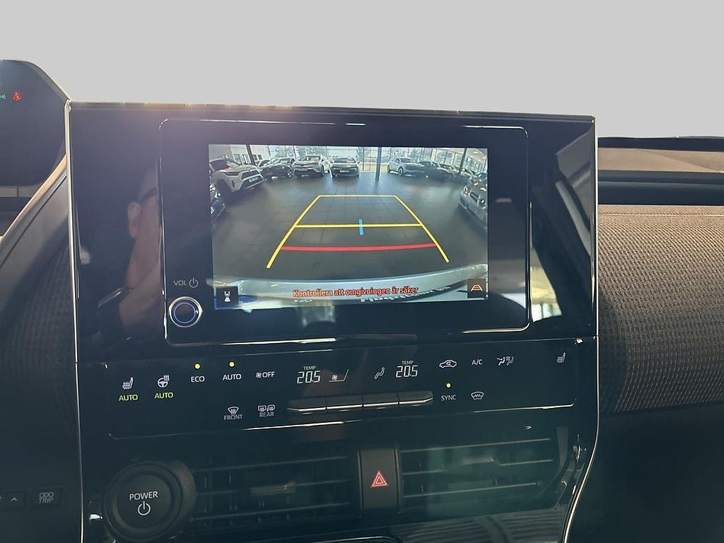 Vehicle Image 17